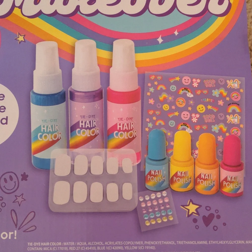 NEW Tie-Dye Makeover Set